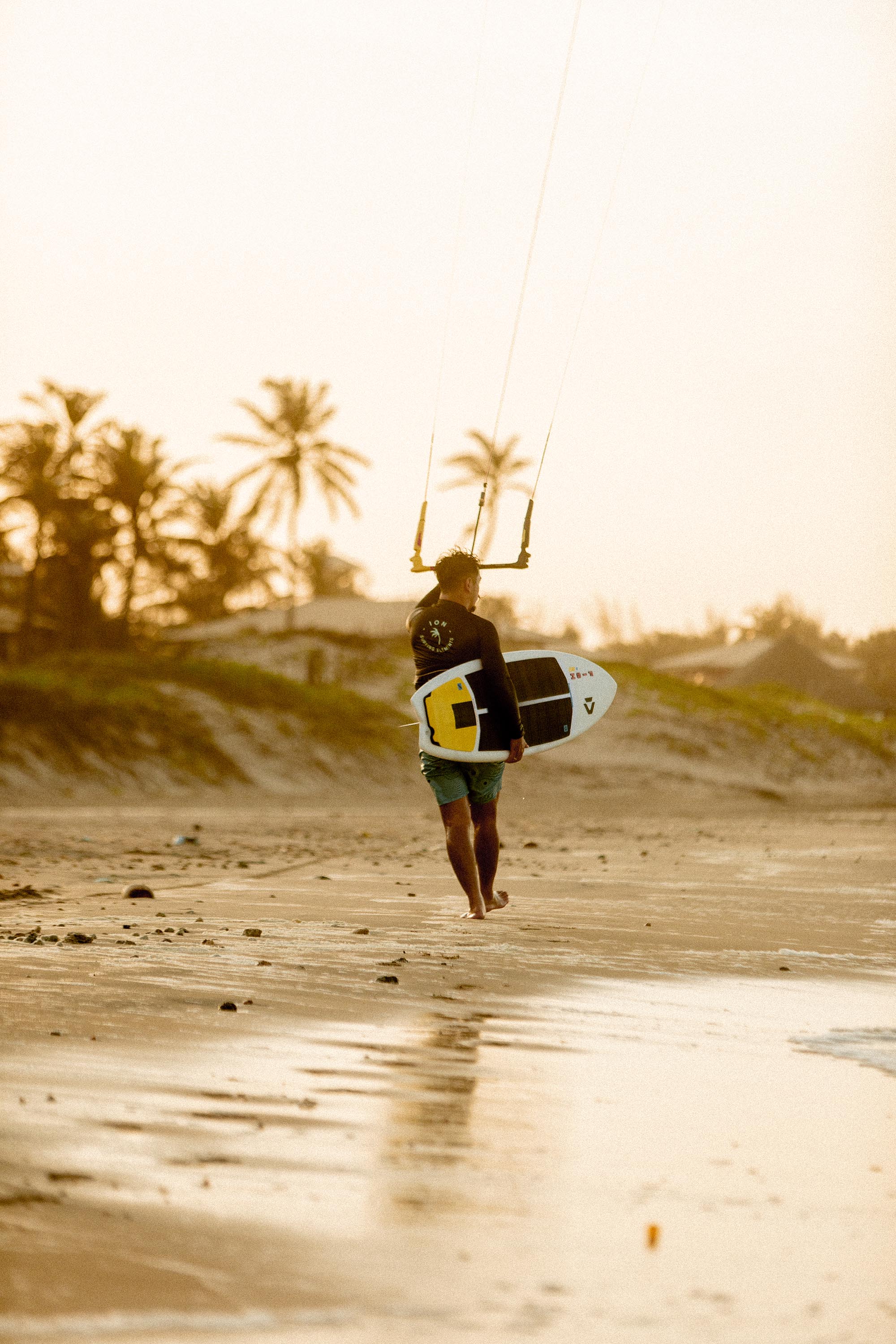 Strapless rider on the beach